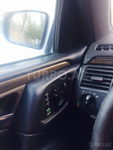 Mercedes E 320 1997, 258,000 km - 3.2 l - Bakı