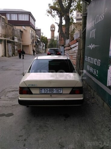 Mercedes E 230 1985, 350,000 km - 2.3 l - Bakı