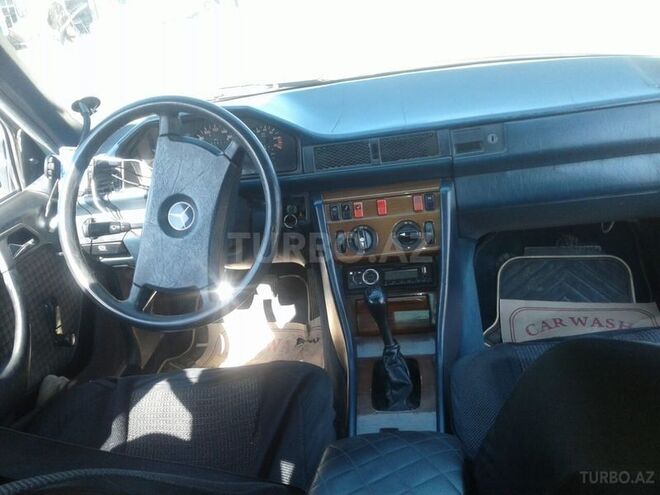 Mercedes E 230 1985, 354,444 km - 2.3 l - Bakı
