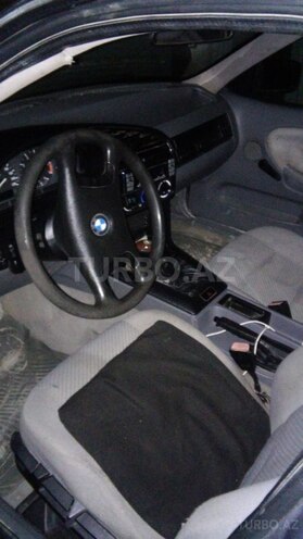 BMW 318 1991, 210,000 km - 1.8 l - Bakı