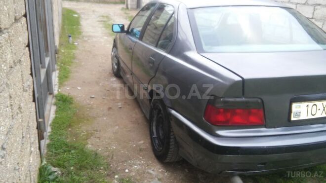 BMW 318 1991, 210,000 km - 1.8 l - Bakı