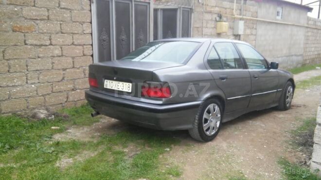 BMW 318 1991, 210,000 km - 1.8 l - Bakı