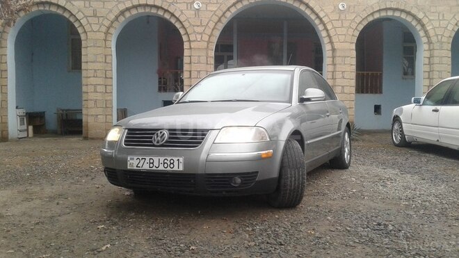 Volkswagen Passat 2004, 137,000 km - 1.8 л - Bərdə