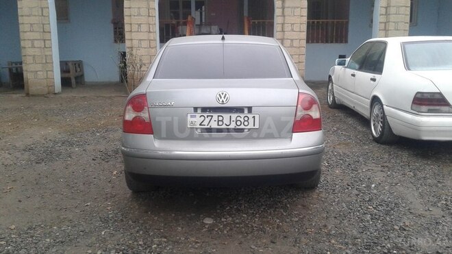 Volkswagen Passat 2004, 137,000 km - 1.8 л - Bərdə