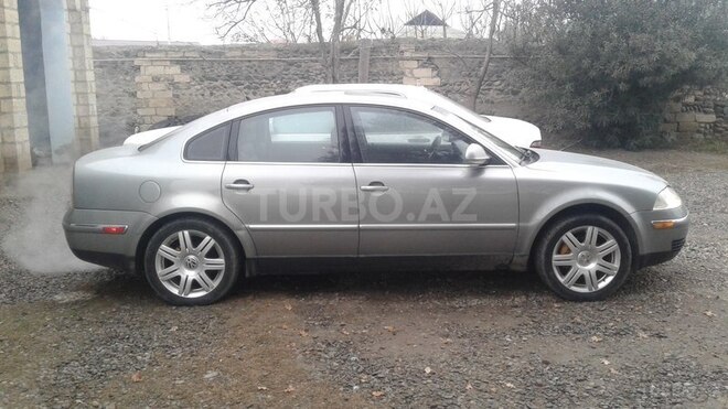 Volkswagen Passat 2004, 137,000 km - 1.8 л - Bərdə