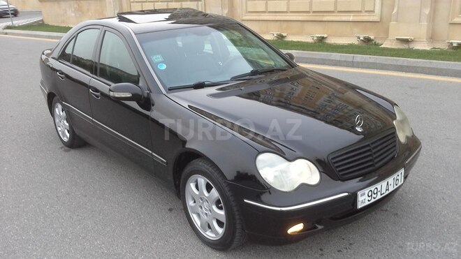 Mercedes C 200 2001, 235,400 km - 2.0 л - Bakı