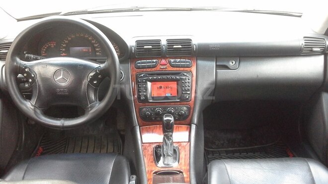 Mercedes C 200 2001, 235,400 km - 2.0 л - Bakı