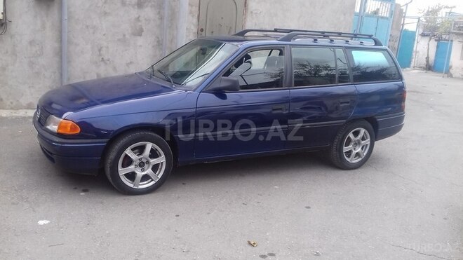 Opel Astra 1994, 320,000 km - 1.8 л - Bakı