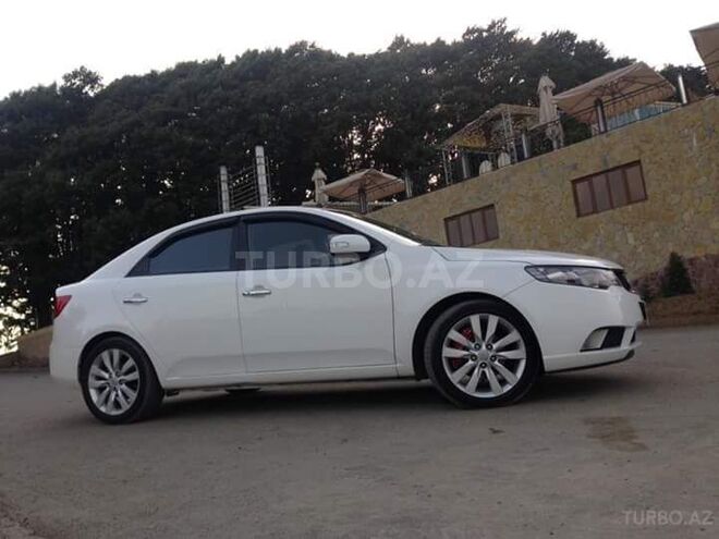 Kia Cerato 2010, 124,000 km - 2.0 л - Bakı
