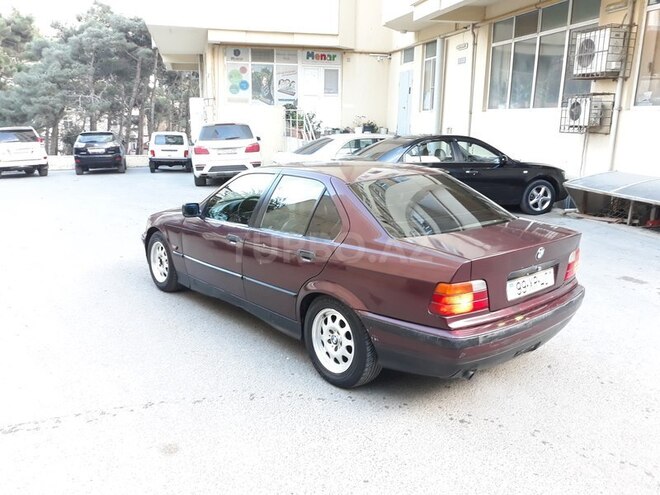 BMW 318 1995, 299,836 km - 1.8 l - Bakı