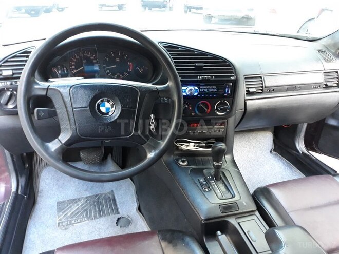 BMW 318 1995, 299,836 km - 1.8 l - Bakı