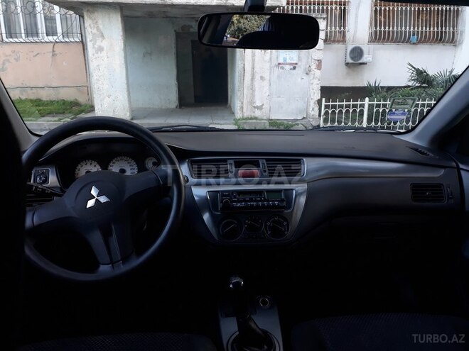 Mitsubishi Lancer 2009, 196,000 km - 1.6 l - Bakı