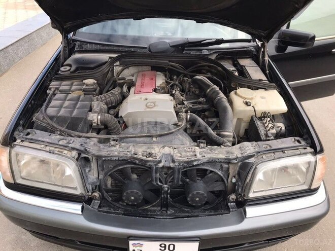 Mercedes C 230 2000, 157,000 km - 2.3 l - Bakı