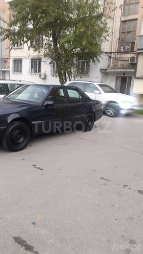 Mercedes E 230 1986, 235,000 km - 2.3 l - Bakı