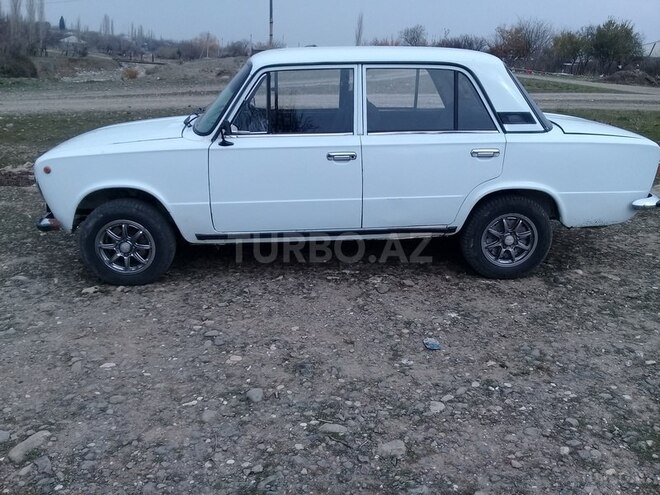 LADA (VAZ) 2106 1986, 42,388 km - 0.2 l - Naftalan