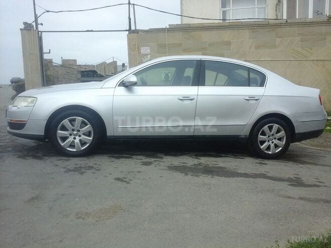 Volkswagen Passat 2005, 270,000 km - 2.0 l - Bakı