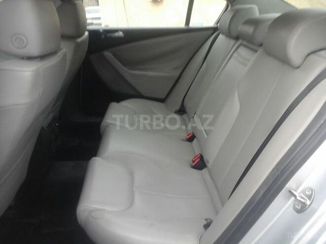 Volkswagen Passat 2005, 270,000 km - 2.0 l - Bakı