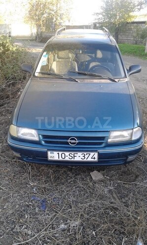 Opel Astra 1994, 30,000 km - 1.8 l - Saatlı