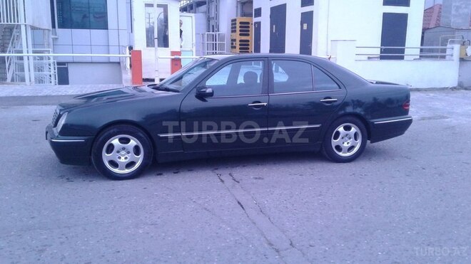Mercedes E 220 2000, 315,000 km - 2.2 l - Bakı