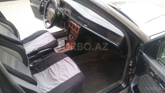Mercedes 190 1993, 346,000 km - 2.0 л - Qobustan