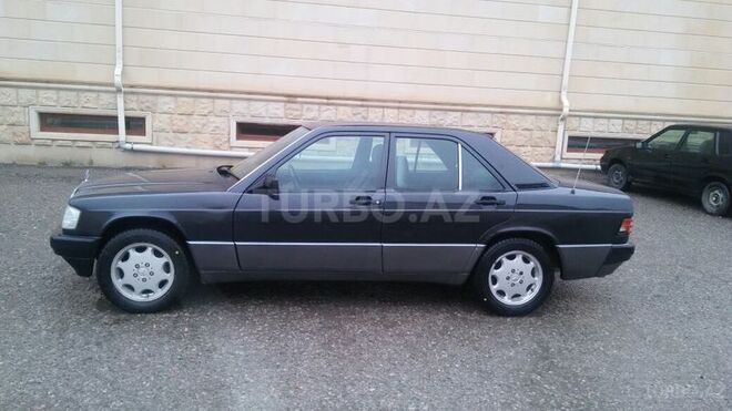 Mercedes 190 1993, 346,000 km - 2.0 л - Qobustan