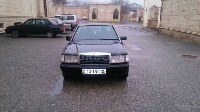 Mercedes 190 1993, 346,000 km - 2.0 л - Qobustan