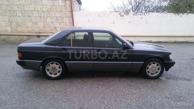 Mercedes 190 1993, 346,000 km - 2.0 л - Qobustan