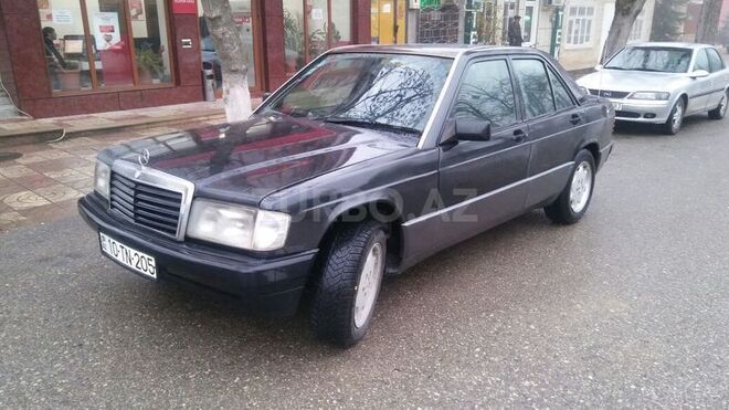 Mercedes 190 1993, 346,000 km - 2.0 л - Qobustan