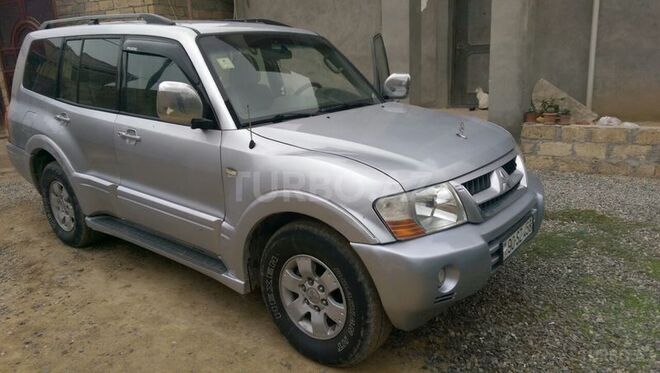 Mitsubishi Pajero 2005, 300,000 km - 0.3 l - Bakı