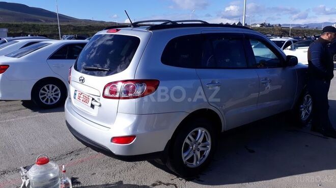 Hyundai Santa Fe 2011, 68,000 km - 2.4 l - Bakı