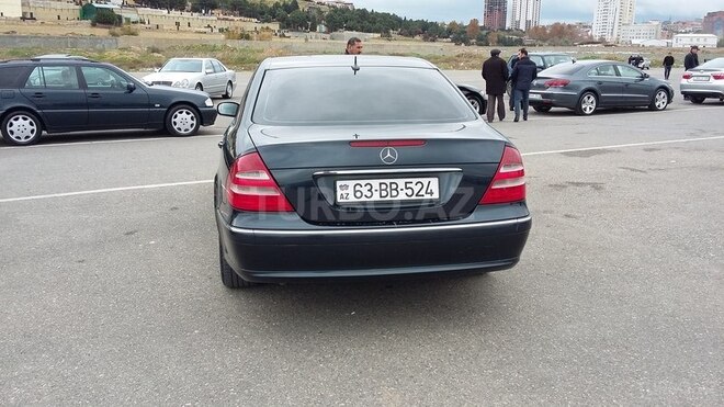 Mercedes E 240 2002, 167,000 km - 2.6 l - Bakı