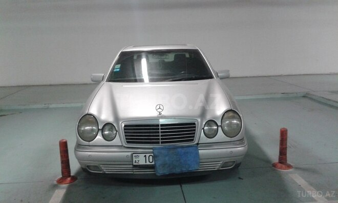 Mercedes E 240 1998, 281,000 km - 2.4 l - Bakı