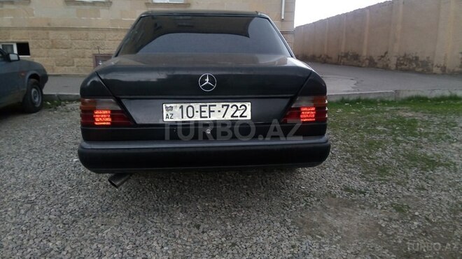 Mercedes E 250 1990, 3,333,333 km - 0.3 l - Bakı