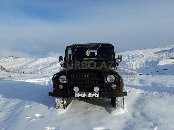 UAZ 452 1990, 400,000 km - 2.4 л - Qusar