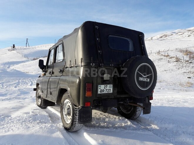 UAZ 452 1990, 400,000 km - 2.4 л - Qusar