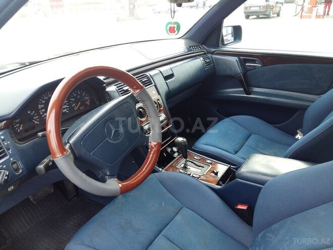 Mercedes E 230 1995, 438,071 km - 2.3 l - Ağstafa