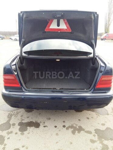Mercedes E 230 1995, 438,071 km - 2.3 l - Ağstafa
