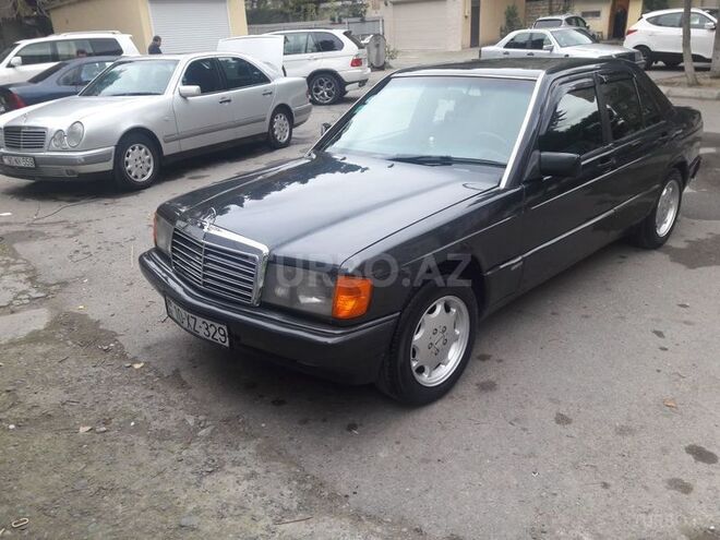 Mercedes E 200 1991, 149,562 km - 0.4 l - Bakı