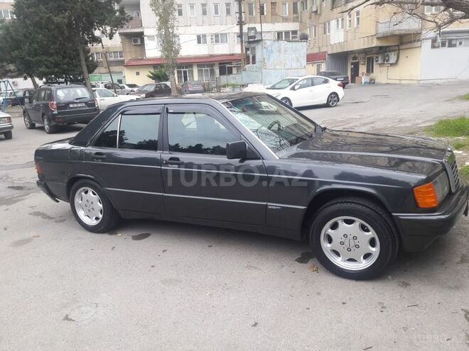 Mercedes E 200 1991, 149,562 km - 0.4 l - Bakı
