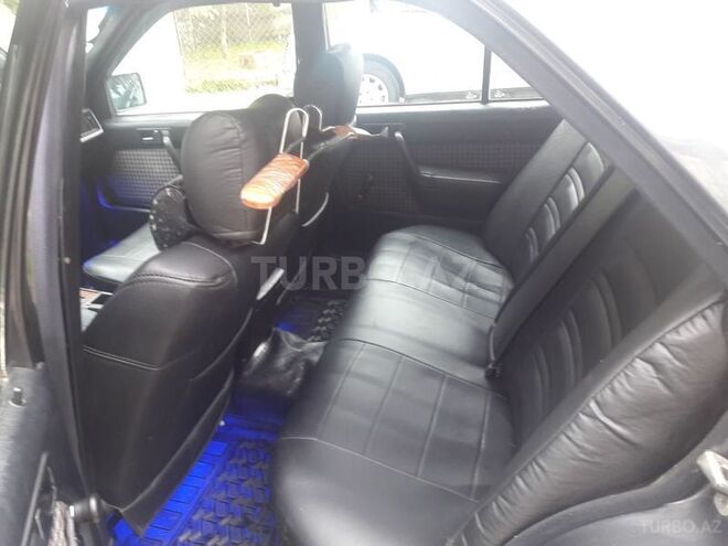 Mercedes E 200 1991, 149,562 km - 0.4 l - Bakı