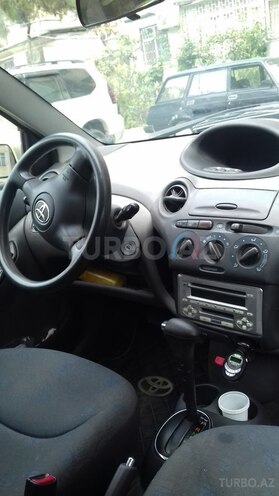 Toyota Vitz 2002, 157,000 km - 1.3 l - Bakı