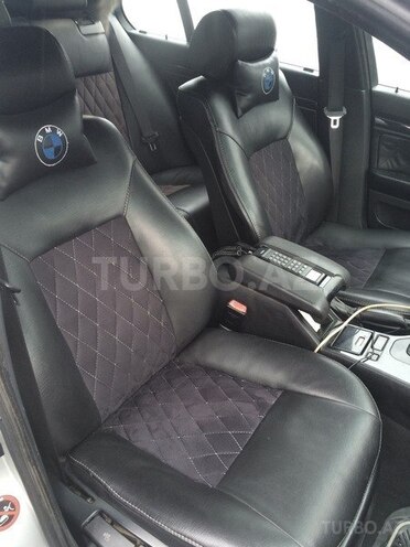 BMW 528 1999, 269,000 km - 2.8 l - Bakı