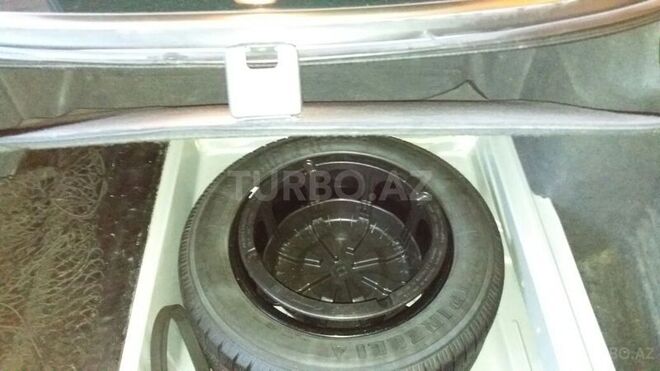 Mercedes E 240 1999, 126,000 km - 2.4 l - Xırdalan