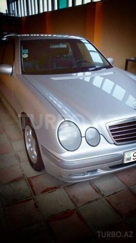 Mercedes E 240 1999, 126,000 km - 2.4 l - Xırdalan