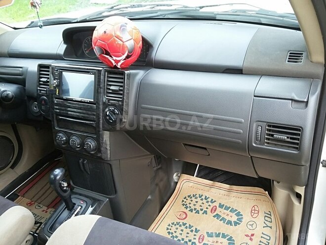 Nissan X-Trail 2005, 119,247 km - 2.0 l - Liman