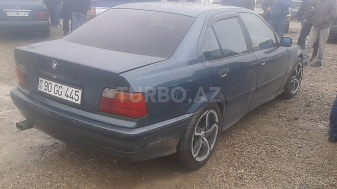 BMW 318 1998, 340,000 km - 0.2 л - Sumqayıt