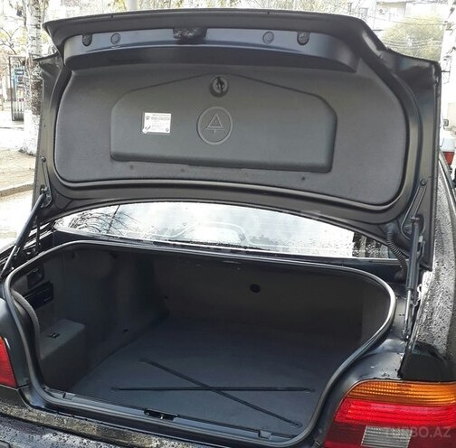 BMW 525 2001, 215,369 km - 2.5 l - Sumqayıt
