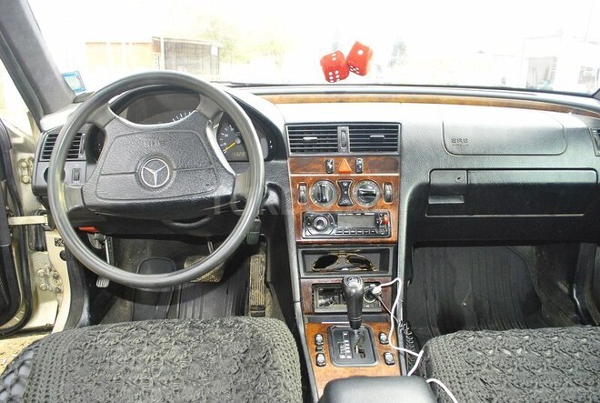 Mercedes C 180 1995, 434,631 km - 1.8 l - Cəlilabad