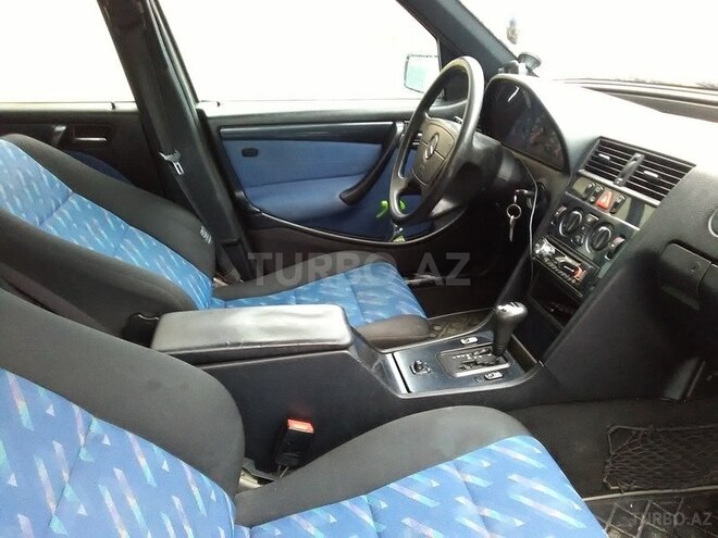 Mercedes C 180 1999, 285,000 km - 1.8 l - Bakı