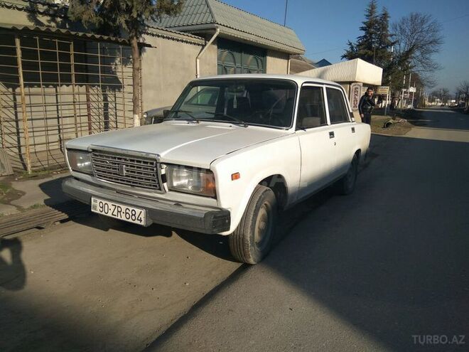 LADA (VAZ) 2107 2004, 150,000 km - 1.3 l - Quba